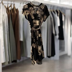 Elegant Black and Cream Leaf Print Dress NWOT size Large